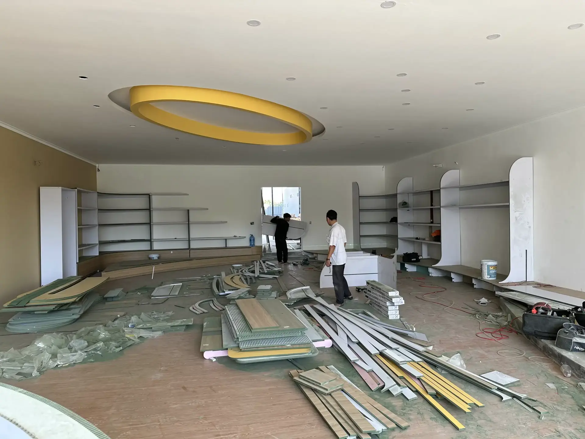 BEBE SHOP - quá trình thi công (3)