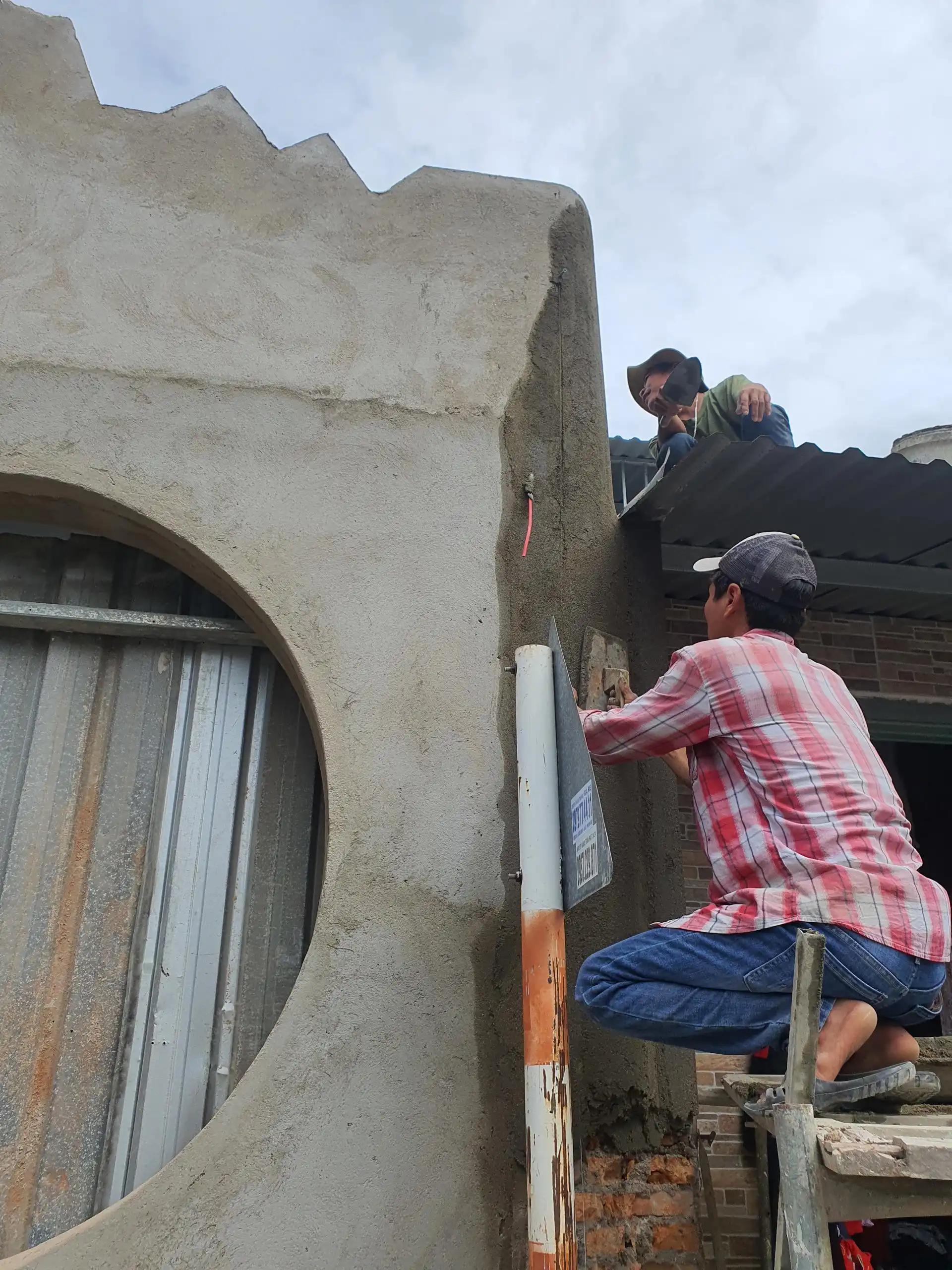 COM CA MEN - quá trình thi công (9)