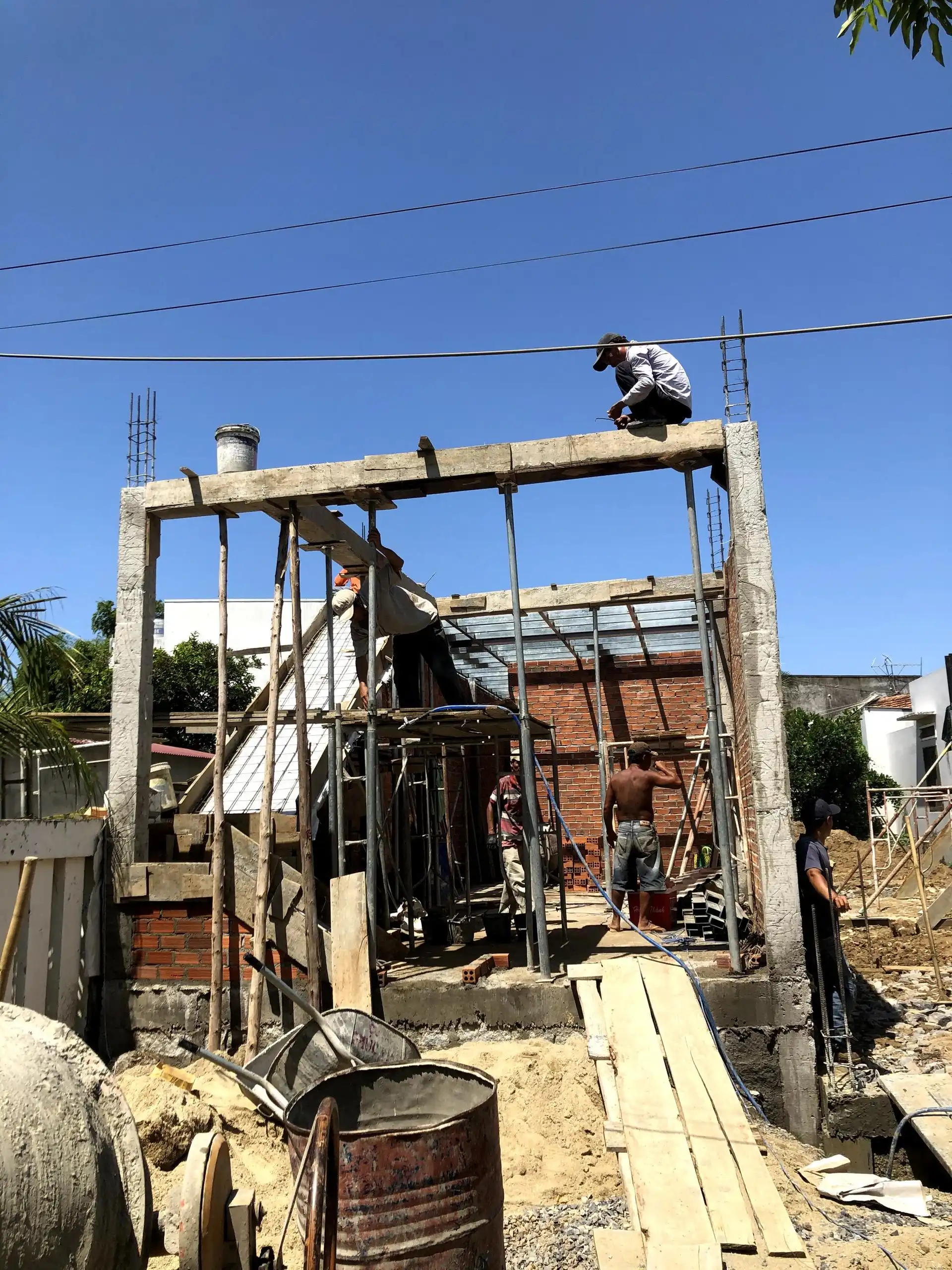 NHA ANH HOANG - HA HUY TAP - quá trình thi công (15)