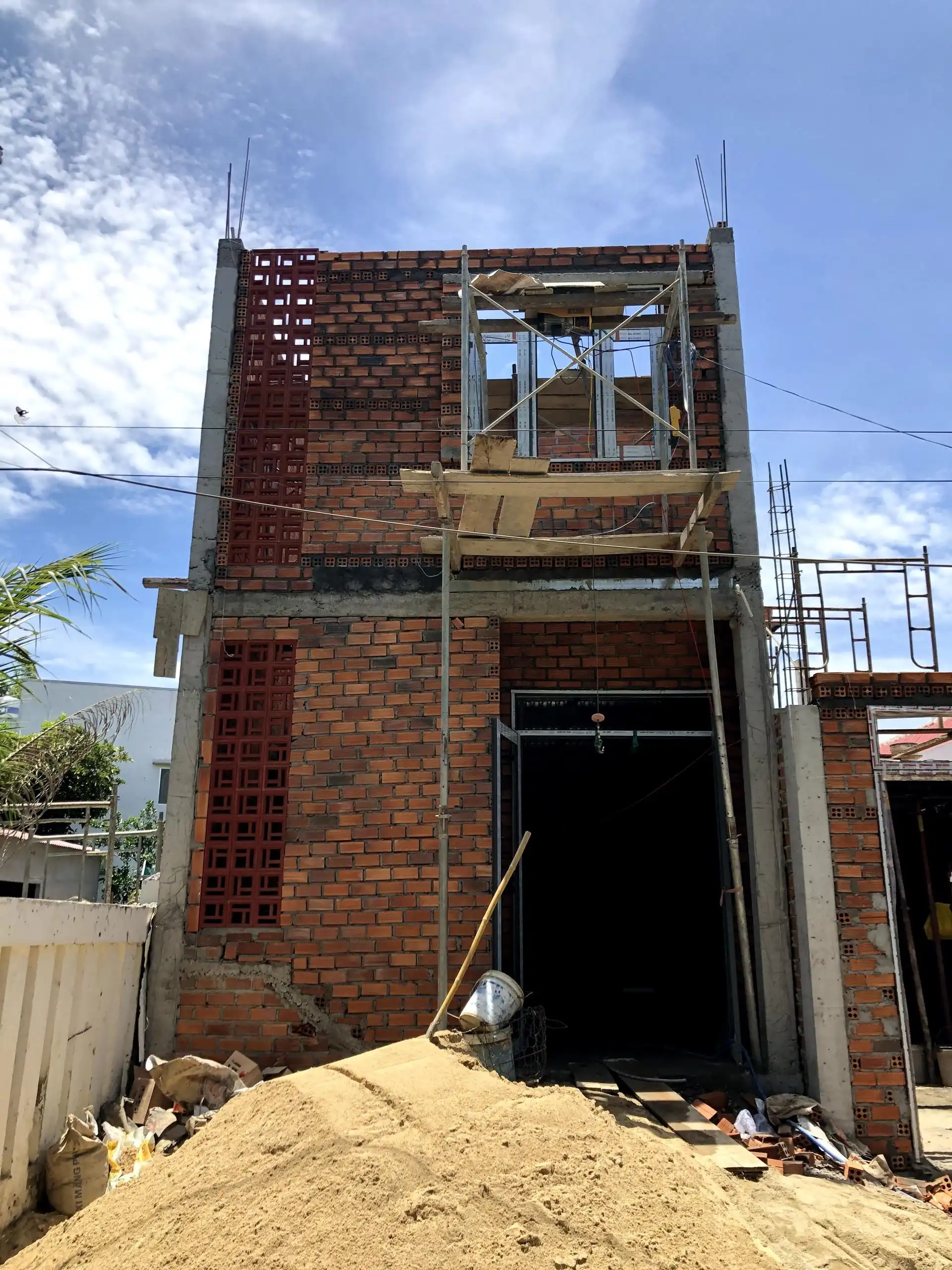 NHA ANH HOANG - HA HUY TAP - quá trình thi công (8)