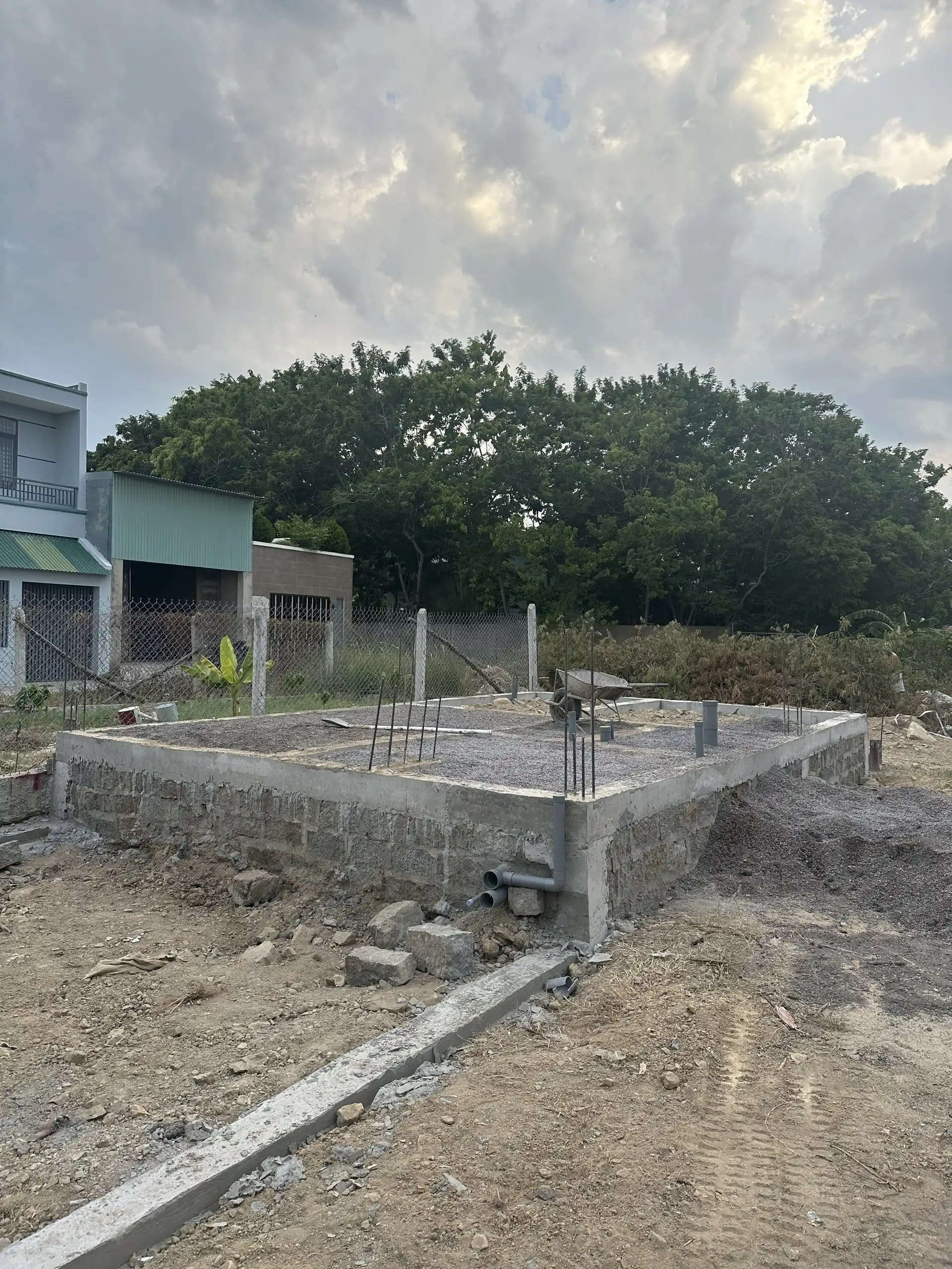 NHA VINH HIEP - quá trình thi công (7)