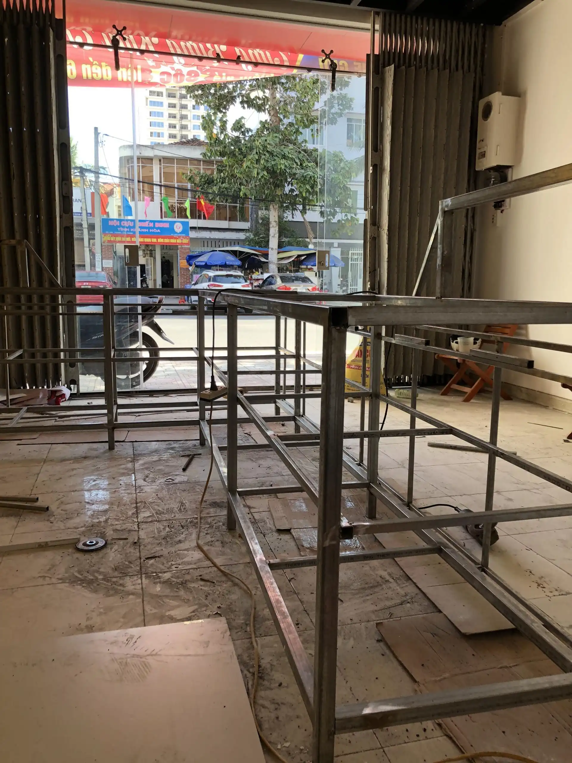 TRA SUA MIU TEA - quá trình thi công (6)